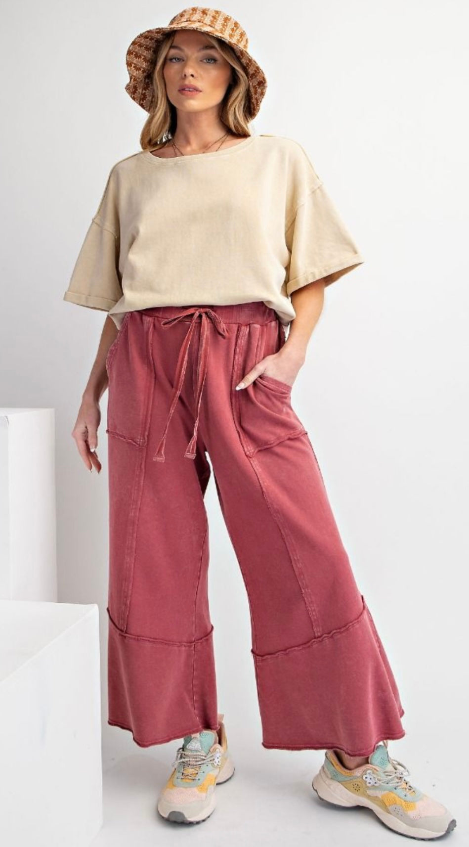 Easel Palazzo Pant